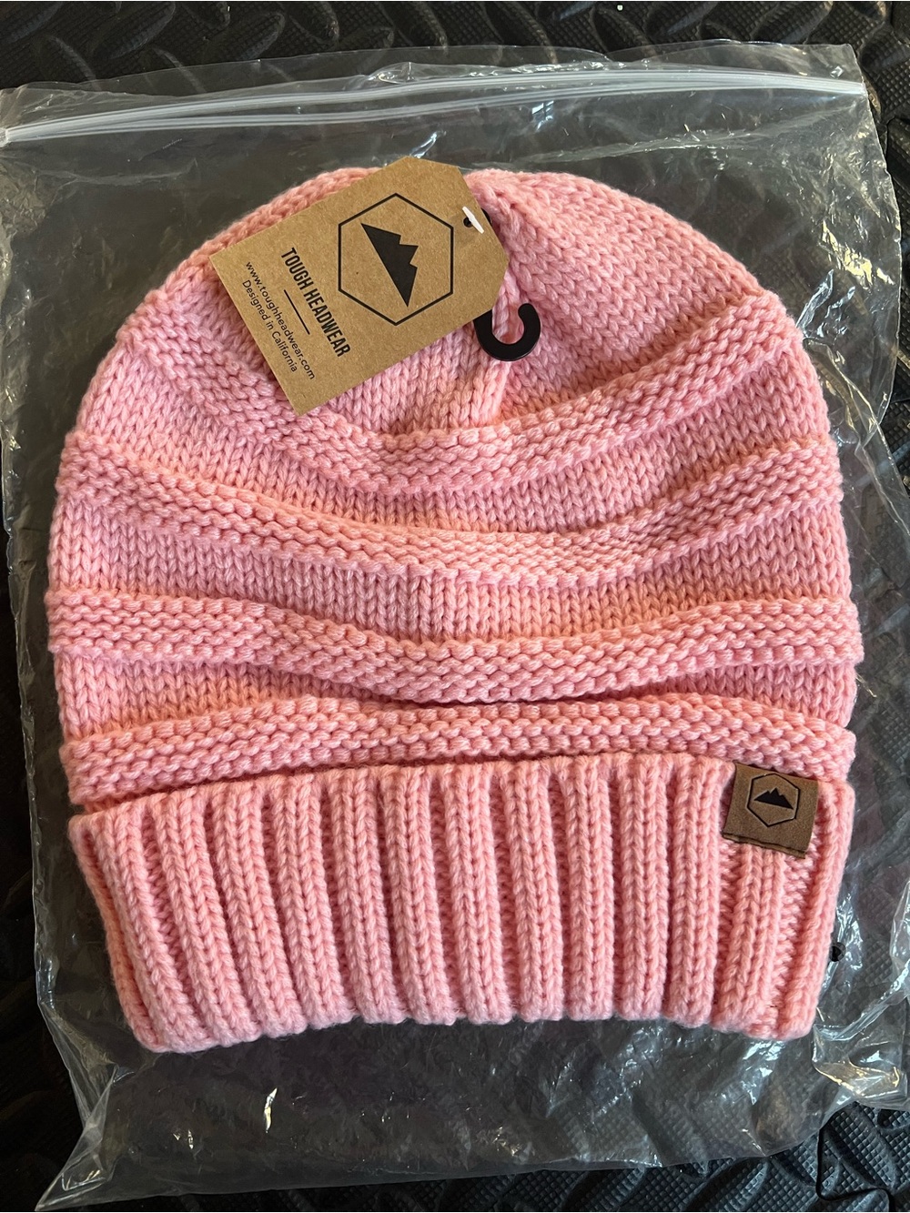 NWT Women's Pink Slouchy Chunky Knit Beanie OS Cozy Hiking Normcore Everyday Hat
